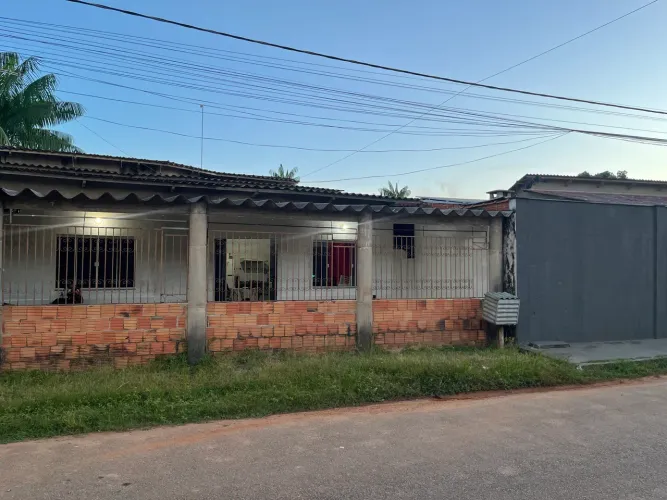 Casa a Venda 