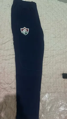 Calça Fluminense Puma na etiqueta