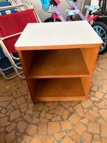 Comoda branca