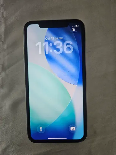 iPhone 11 branco 128GB