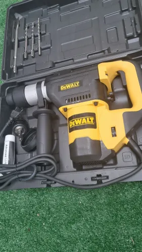 Martelete 8 kg Dewalt Zerado Com os Acessórios Pode testar antes com Garantia