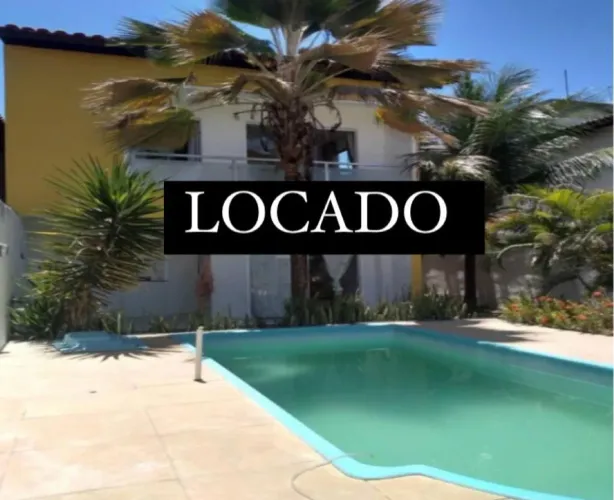 Casa com 4 dormitórios para alugar, 160 m² por R$ 2.000/mês - Arembepe Aquaville - Camaçar