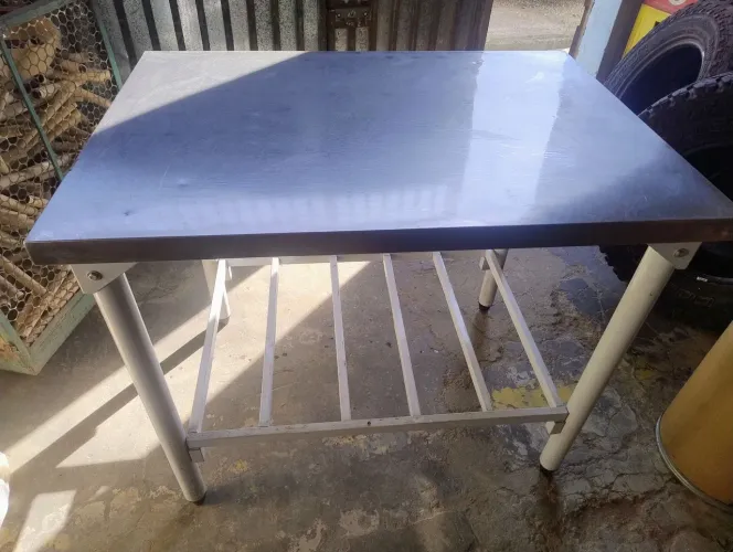 Mesa de inox ( desmontável)