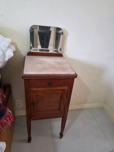 Mesa de cabeceira