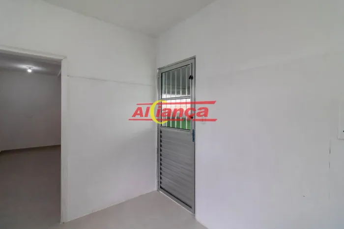 Casa não individual 45m², com 1 quarto para locação em Jardim Gopoúva - Guarulhos