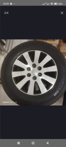 Rodas com Pneus 