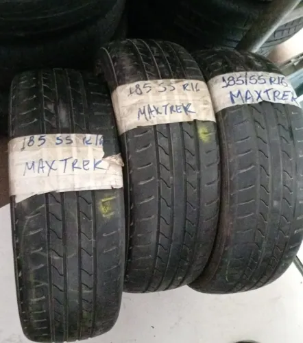 Pneus MaxTrek 185/55 R16 meia vida