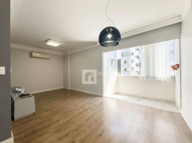 Apartamento com 2 dormitórios à venda, 68 m² por R$ 960.000,00 - Itacorubi - Florianópolis
