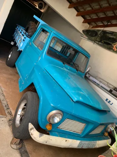 Ford F-75 4X4 2.3 1974