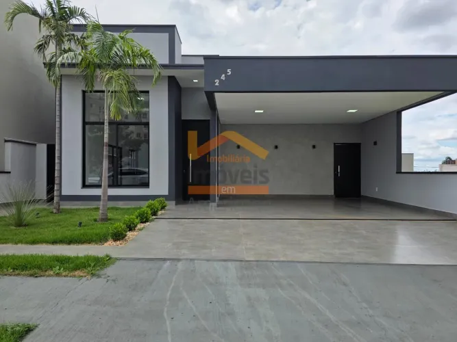 Casa de Condomínio à Venda em Nova Odessa-SP: 3 quartos, 1 suíte, 2 salas, 2 banheiros, 4