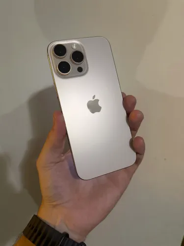 iPhone 16 Pro Max 256gb Desert Titanium - Garantia Apple