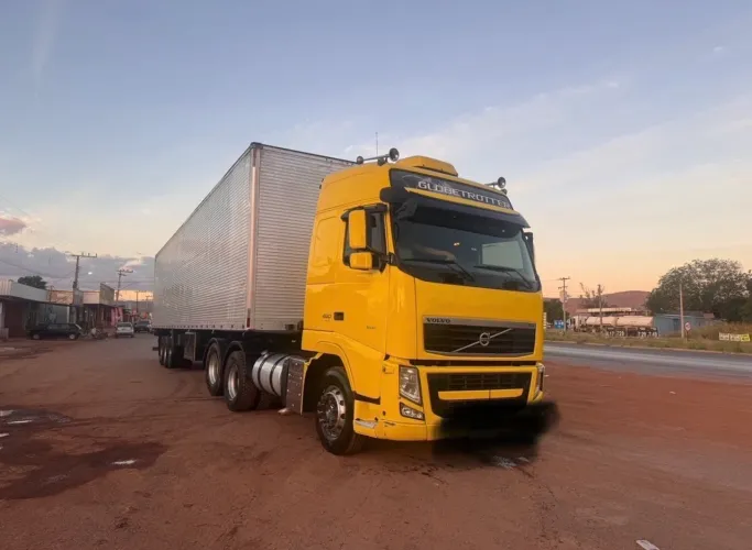 ? VOLVO FH 460 TETO ALTO 2012 ?