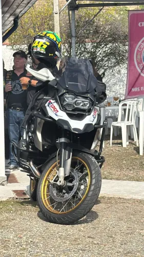 Vendo GS 1250 modelo Premium Rallye.