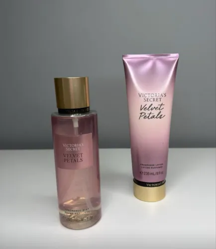 Victoria Secret VElvet Petals