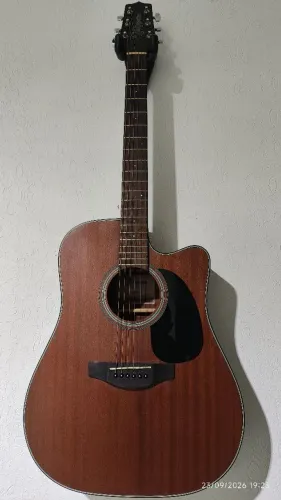 Takamine GD 11