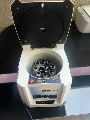 Centrífuga de Bancada Clinispin
