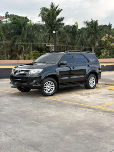 Toyota Hilux SW4 SRV D4-d 4X4 3.0 TDI Dies. AUT 2012