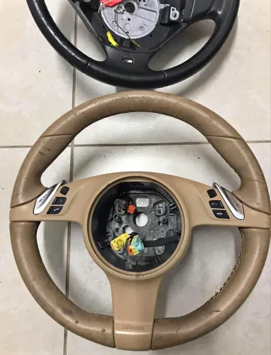 Volante Porsche 