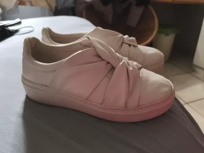 Tênis em couro original Arezzo
