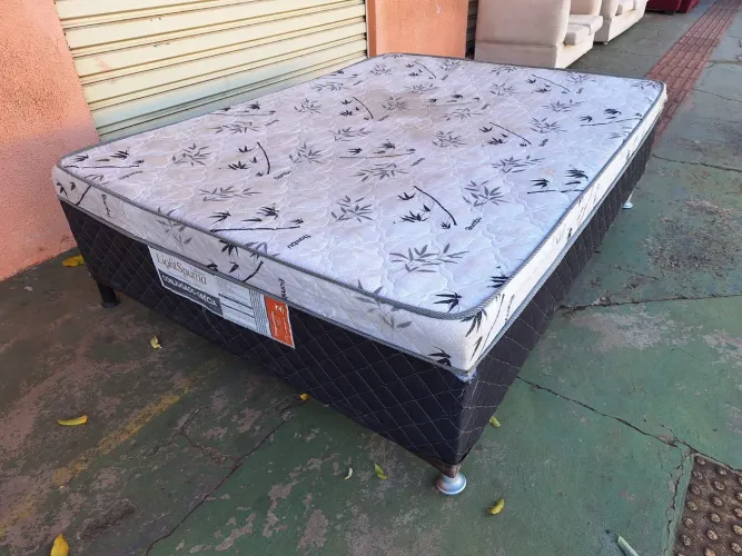 Cama box de casal de espuma