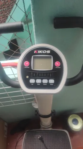 Plataforma vibratória kikos