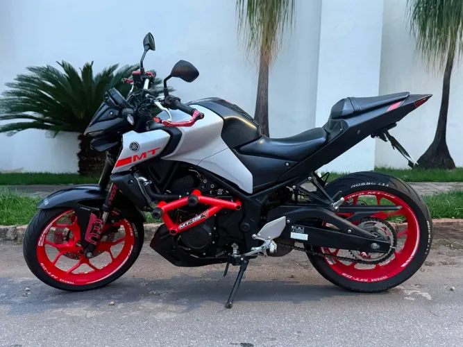 MT03 21/22