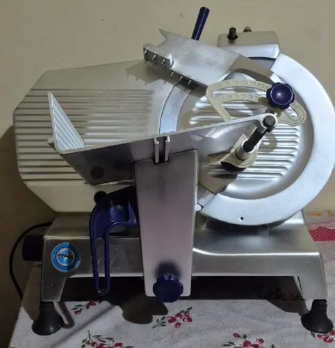 Fatiadora Gural 300mm bivolt.