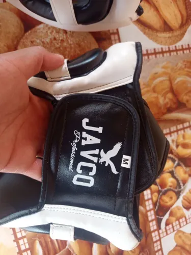 Kit de duas luvas de 12 onças e quatro bandagem pulsos e dois capacete profissional