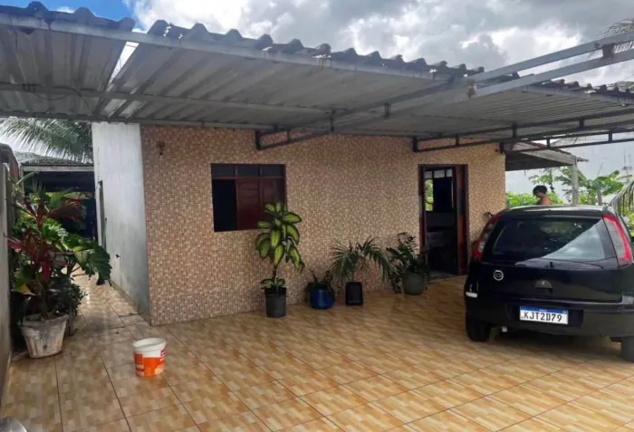 Casa a venda no centro de Marituba 