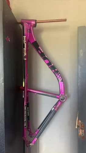 Quadro Hupi Naja 2019
