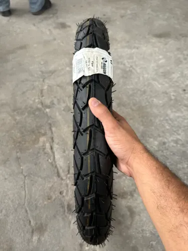 PNEU MAGION 90/90/19 DIANTEIRO C/CAMARA
