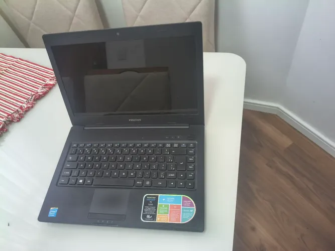 Notebook positivo 
