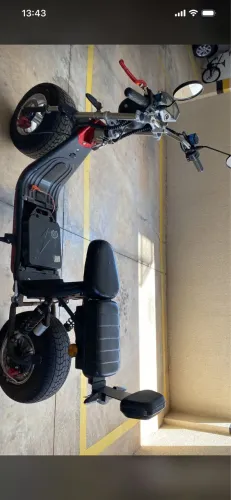Scooter elétrica 