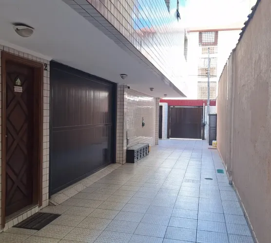Sobrados para Aluguel em São Vicente no bairro Centro