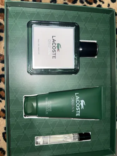 Kit Perfume Lacoste Original EDP 100mL + 7.5mL + Shower Gel 100mL - Masculino