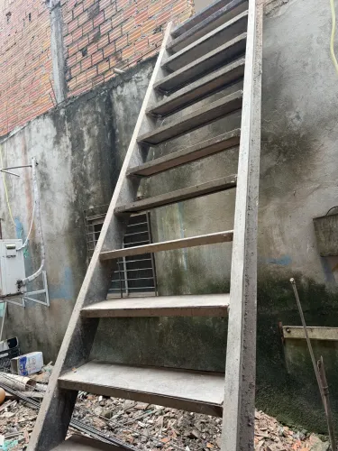 Escada de ferro