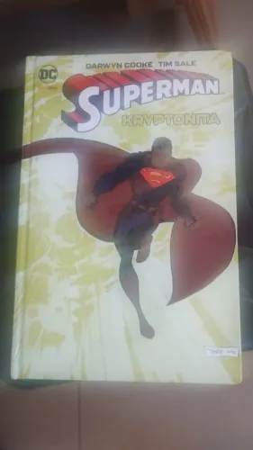 Superman Kriptonita de Tim Sale capa dura