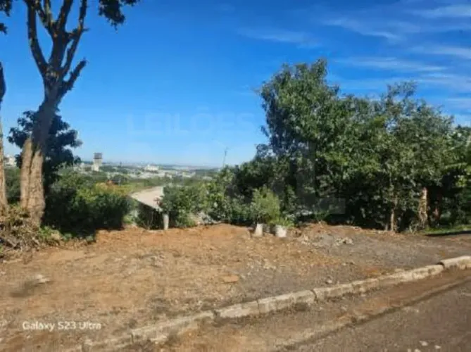 CHAPECÓ/SC - Terreno com 1.405,76m² no Conjunto Habitacional Bela Vista
