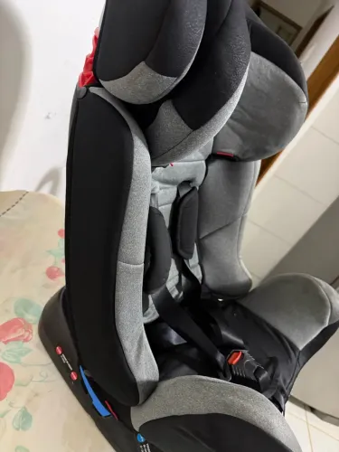 Vendo cadeirinha até 35 kilos