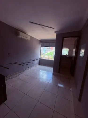 Sala comercial para alugar na Av. Salgado Filho, 3831 próximo ao Colégio Autentico