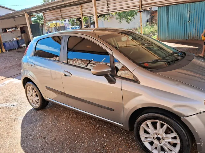 Fiat Punto Essence 1.6 Flex 16V 5P 2012