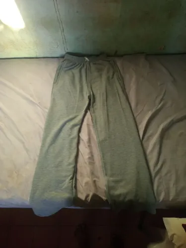 Calça moletom semi-nova nunca usei