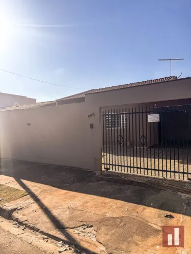 Imóvel para venda tem 145 metros quadrados com 3 quartos em Jardim Pérola - Londrina - PR
