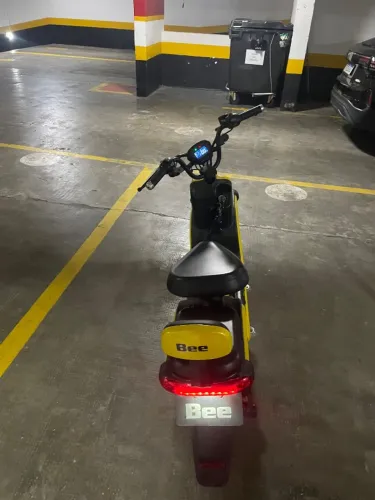 Scooter Elétrica Bee U1