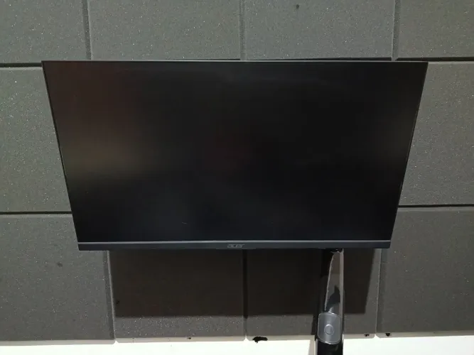 MONITOR ACER 100HZ SEMI NOVO 