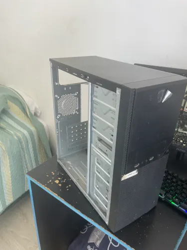 Gabinete PC BÁSICO