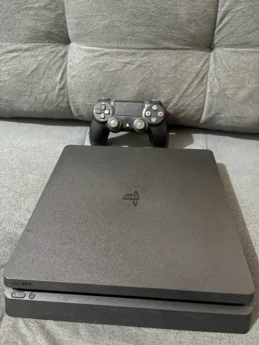 PS4 - pouco usado em ótima qualidade