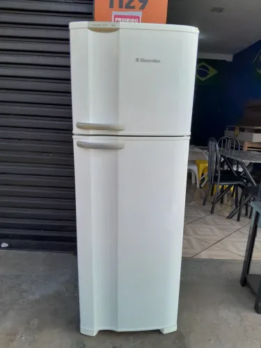 Geladeira duplex Electrolux DF 38 frost free