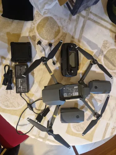 Drone Mavic Pro Acc cartão, troca por inferior e volta...esta 100% funcional.