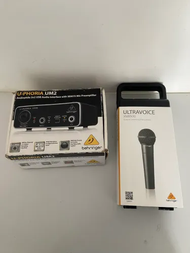 Kit Microfone Behringer XM8500 + Interface de Audio Behringer UM2